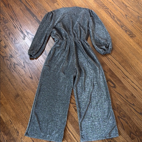 Storia Women’s Large Metallic Gray Silver Jumpsuit w Waist Tie - Picture 6 of 7